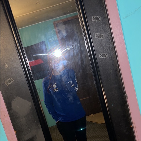 Meet your Posher, Danielle - Picture 1 of 1